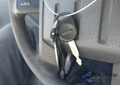 2011 Ford F-250 Xl z USA, uszkodzony, nr VIN 1FT7W2B62BEC98292